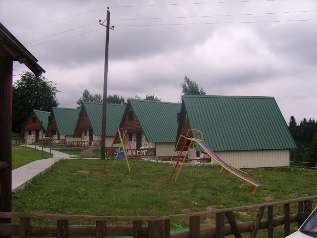 Durmitor Bungalows Жабляк Экстерьер фото